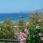 Tasia Aparthotel 3*